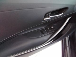 Toyota Corolla 2023 1.8 HYBRIT-thumb-8