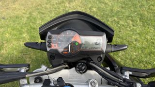 KTM 690 SM 2007 LC4-thumb-3