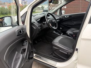 Ford EcoSport 2015 Titanium-thumb-8