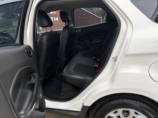 Ford EcoSport 2015 Titanium-thumb-9