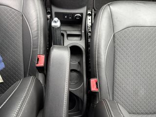 Ford EcoSport 2015 Titanium-thumb-32