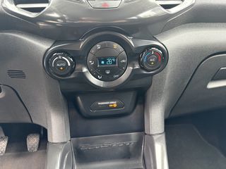 Ford EcoSport 2015 Titanium-thumb-33