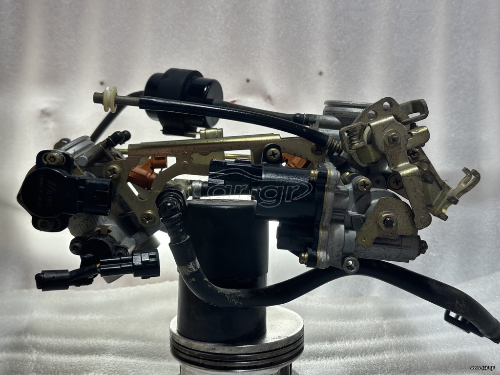 Suzuki DL 650 V-Strom Σώμα injection σε άριστη κατάσταση!!!!