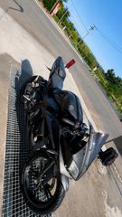 Yamaha YZF 125 R 2007 .