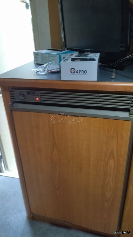 ψυγείο 12v με κομπρεσέρ