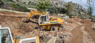 Εκσκαφέας Με Λάστιχα Liebherr 1994 912