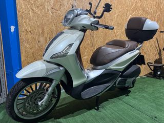 Piaggio Beverly 300i 2011-thumb-4