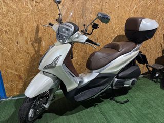 Piaggio Beverly 300i 2011-thumb-5