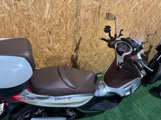 Piaggio Beverly 300i 2011-thumb-7