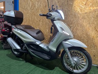 Piaggio Beverly 300i 2011-thumb-11