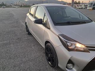 Toyota Yaris 2017 1.3 VVTI-thumb-1