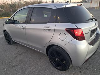 Toyota Yaris 2017 1.3 VVTI-thumb-3