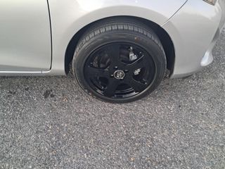 Toyota Yaris 2017 1.3 VVTI-thumb-16