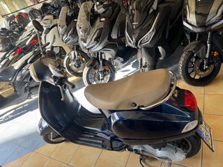 Piaggio Vespa LX 150 2008-thumb-2