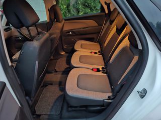 Citroen C4 SpaceTourer 2019 1.5 Automatic diesel-thumb-11