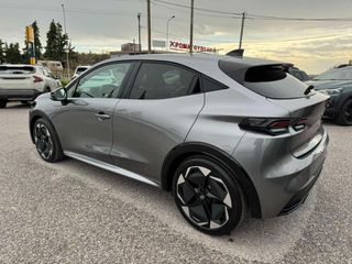Renault Clio 2026 E-Tech Hybrid 160-thumb-4