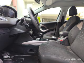 Peugeot 2008 2013 1.2 VTi Allure-thumb-9