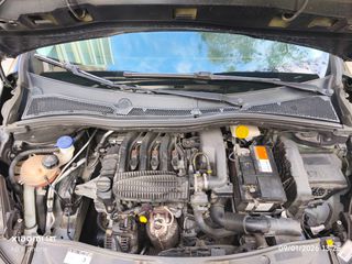 Peugeot 2008 2013 1.2 VTi Allure-thumb-17