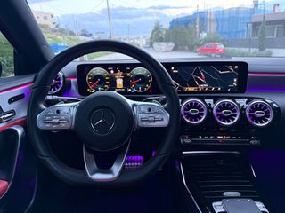 Mercedes-Benz A 35 AMG 2020 Panorama Multibeam Ambient Full-thumb-16