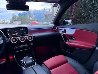 Mercedes-Benz A 35 AMG 2020 Panorama Multibeam Ambient Full-thumb-25
