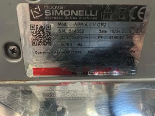 Μεταχειρισμένη επαγγελματική μηχανή Εspresso SIMONELLI APPIA 2 V GR L-thumb-5