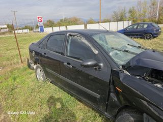 Ford Focus 2004-thumb-3