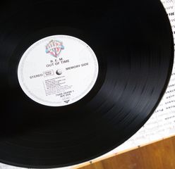 R.E.M. - OUT OF TIME-thumb-9