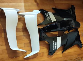 yamaha z 125 ποδιές εσωτερικές και εξωτερικές με φτερό γνήσιες σε άριστη κατάστασηδίνονται και μεμονωμένa