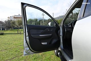 Mitsubishi L200 2016-thumb-19