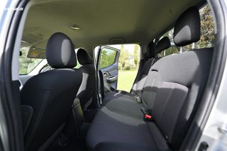 Mitsubishi L200 2016-thumb-17