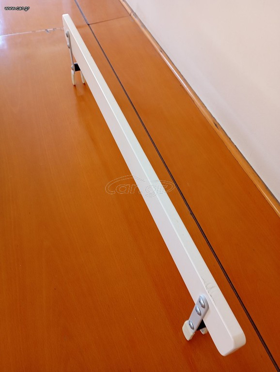 Προστατευτικό κάγκελο κρεββατιού