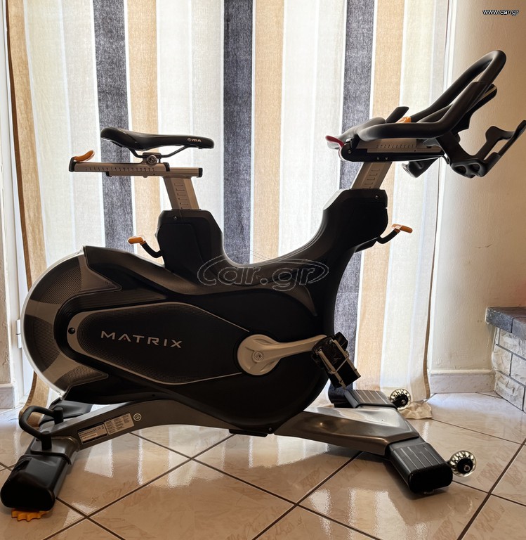 MATRIX CXP Indoor Upright Cycle