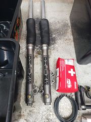 Yamaha xt660r gen1 2004 διαφορά ανταλλακτικα