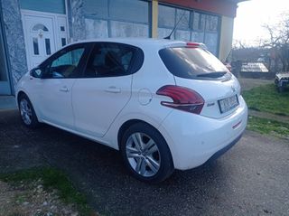 Peugeot 208 2016-thumb-2
