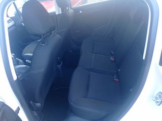 Peugeot 208 2016-thumb-5