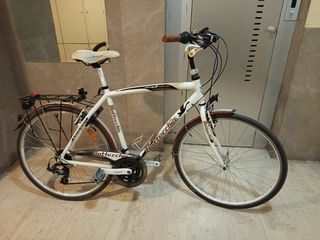 Πόλης Bottecchia 2024 verde natura