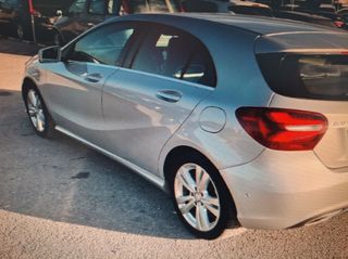 Mercedes-Benz A 180 2017 CDI-thumb-4