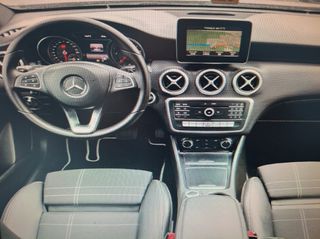 Mercedes-Benz A 180 2017 CDI-thumb-6