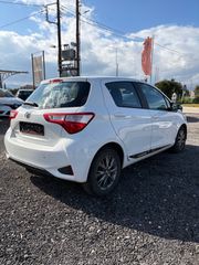 Toyota Yaris 2017-thumb-5