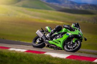 Kawasaki ZX-6R Ninja 2026-thumb-16