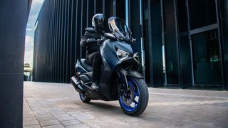 Yamaha XMAX 2026 300 ΄26-thumb-6