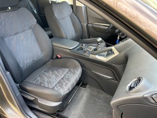Peugeot 3008 2010 1.6 Premium 6 Speed Turbo 156Hp-thumb-15