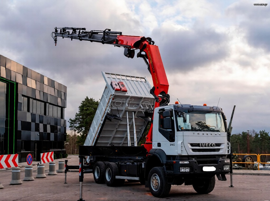 Ανατροπή + Γερανός Iveco 2007 TRAKKER 360 6x
