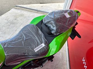 Kawasaki Ninja ZX-4RR 2026-thumb-5