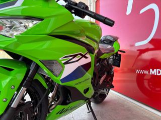 Kawasaki Ninja ZX-4RR 2026-thumb-12