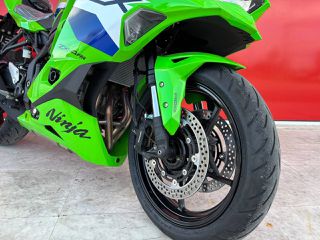 Kawasaki Ninja ZX-4RR 2026-thumb-18
