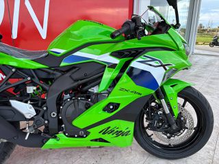 Kawasaki Ninja ZX-4RR 2026-thumb-15