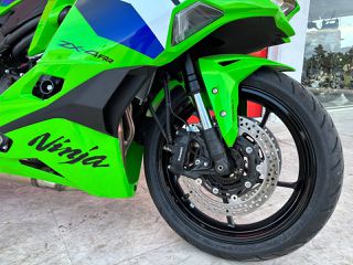 Kawasaki Ninja ZX-4RR 2026-thumb-19