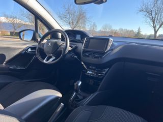 Peugeot 208 2018 Peugeot 208 1.2 e-THP Allure Business-thumb-3