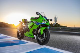 Kawasaki Ninja ZX - 10 R 2026-thumb-21